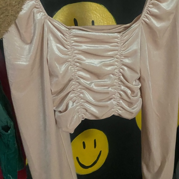 NEW H&M velvet top - Picture 4 of 4